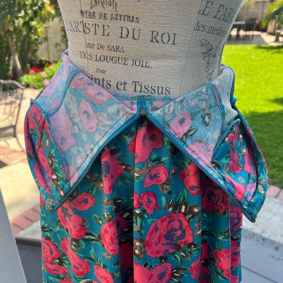 Swoon Boutique Blue and Pink Sundress Sleeveless Sweetheart - Picture 4 of 7